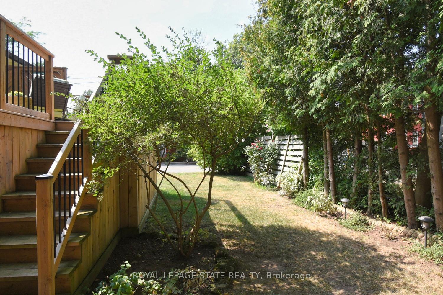Photo 46 of 5 7th Street, Grimsby, Grimsby Beach — HOMEH