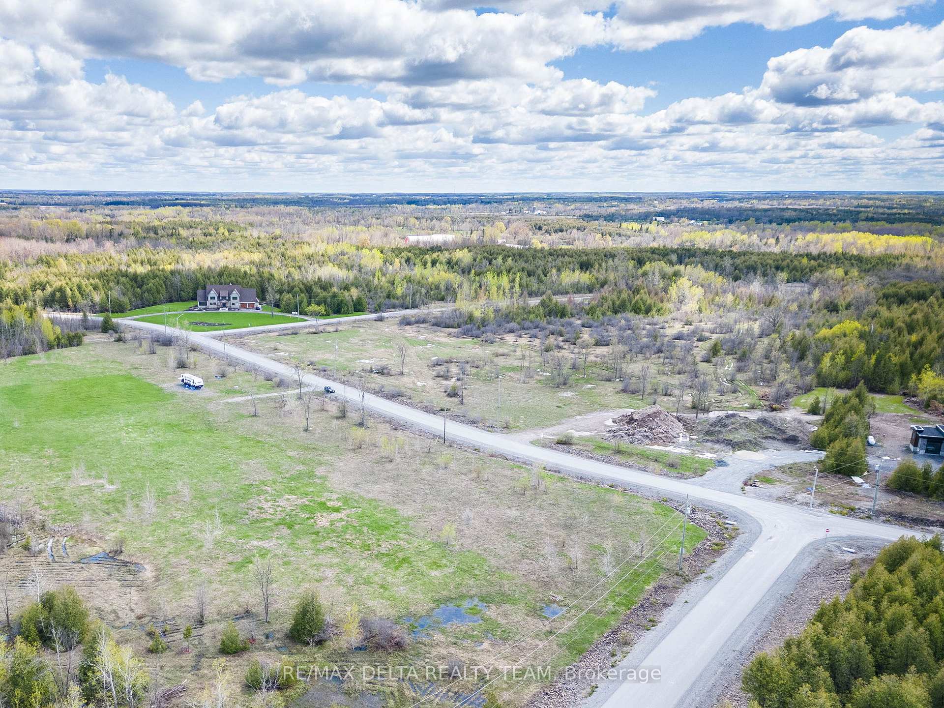 Photo 2 of 7890 Iveson Drive, Ottawa, Osgoode Twp North of Reg Rd 6 — HOMEH