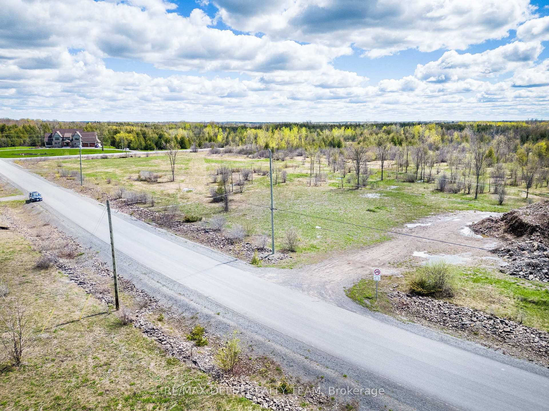 Photo 3 of 7890 Iveson Drive, Ottawa, Osgoode Twp North of Reg Rd 6 — HOMEH