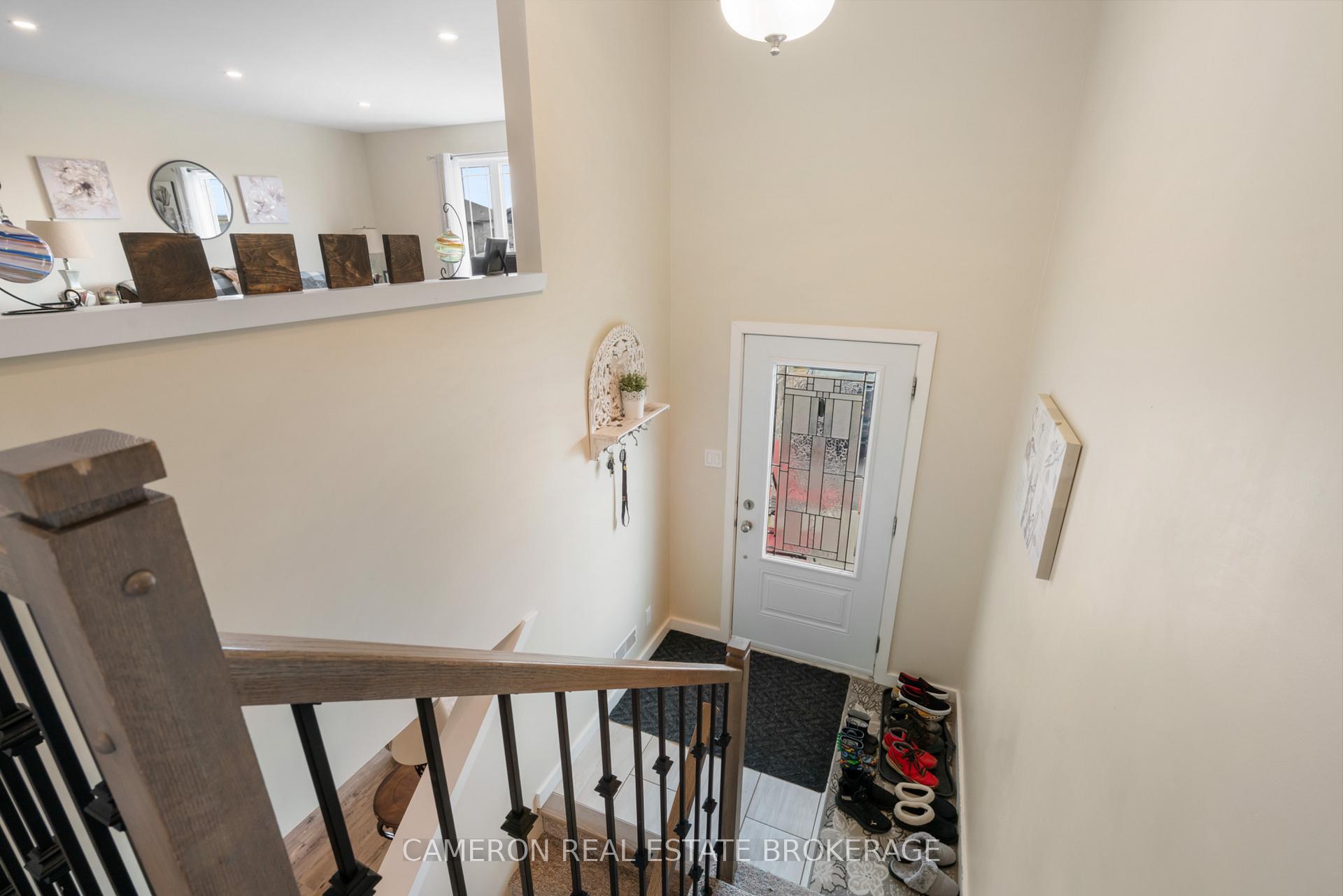 Photo 3 of 131 Bellwood Drive, Cornwall — HOMEH