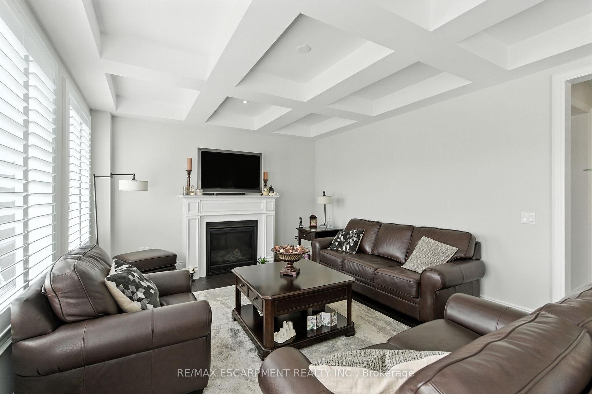 Photo 15 of 15 Robarts Drive, Hamilton, Meadowlands — HOMEH