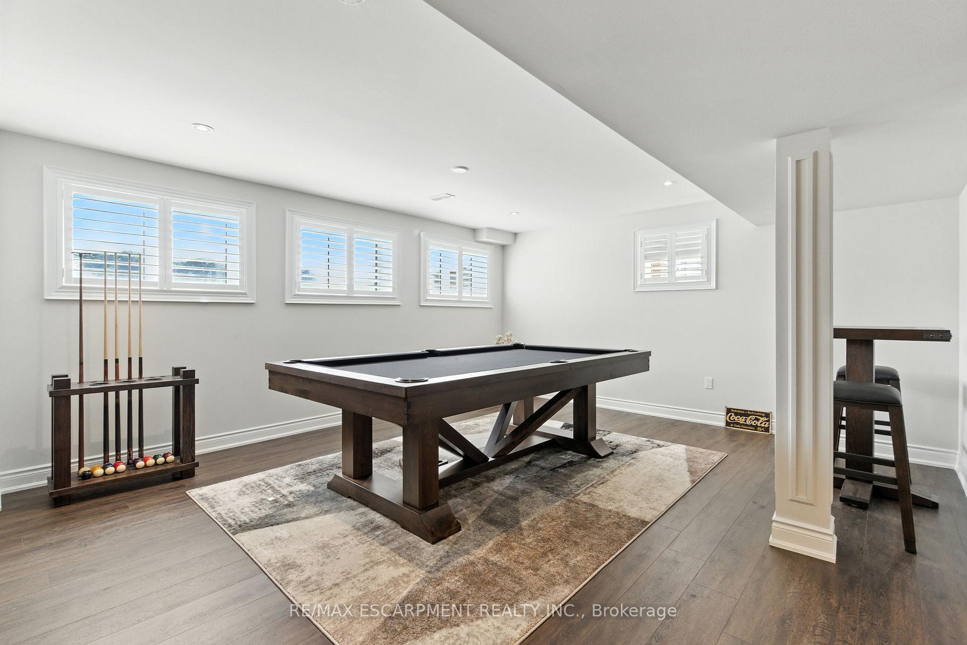 Photo 42 of 15 Robarts Drive, Hamilton, Meadowlands — HOMEH