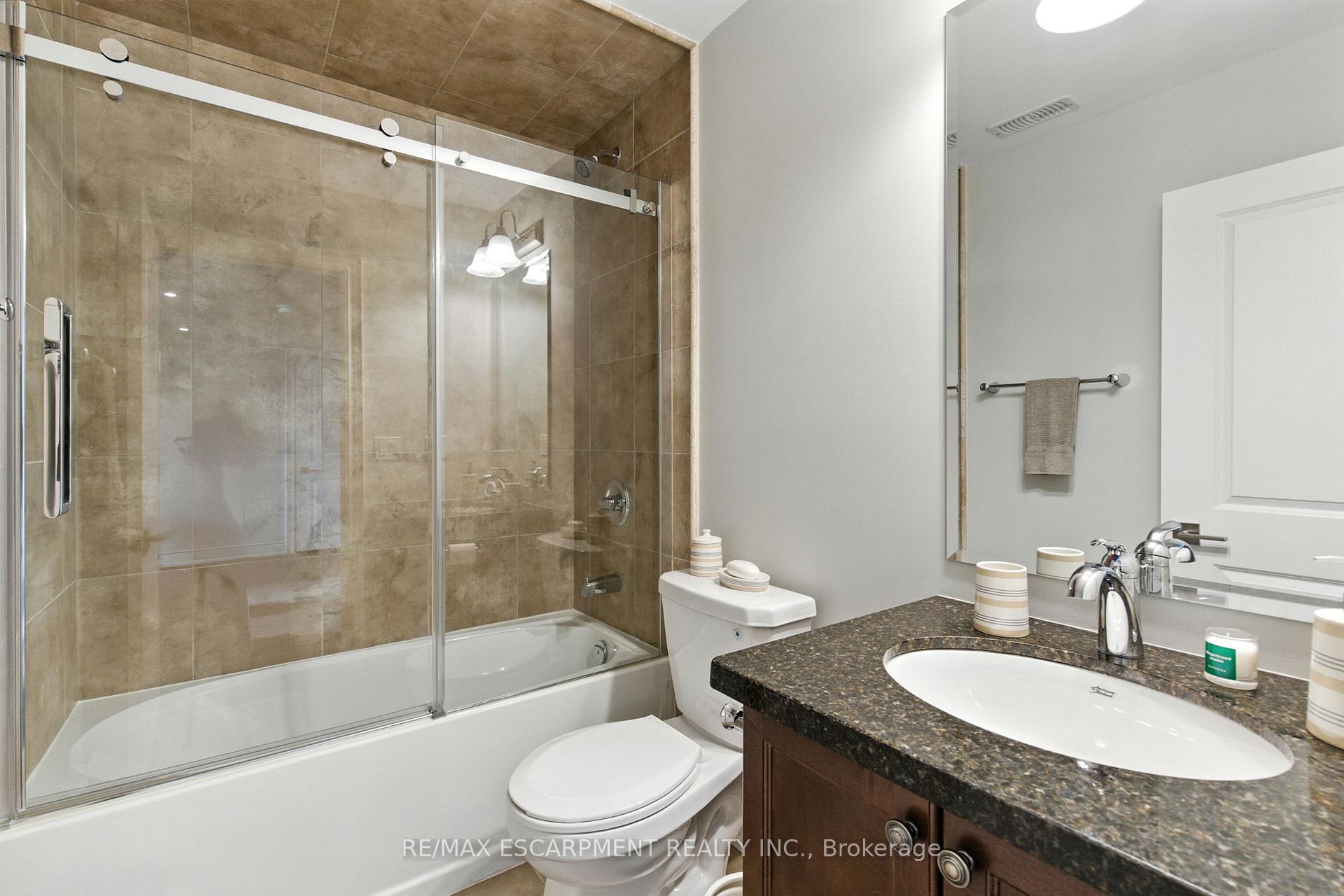 Photo 44 of 15 Robarts Drive, Hamilton, Meadowlands — HOMEH