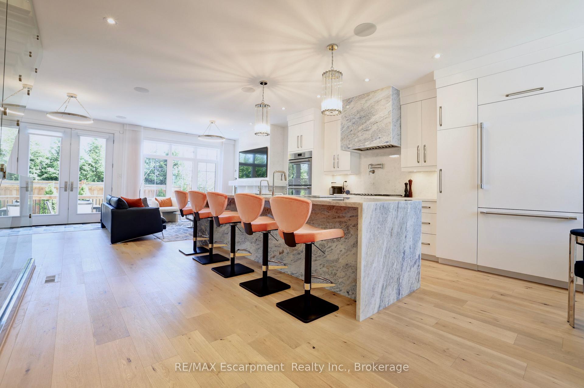 Photo 4 of Unit 4, 2134 New Street, Burlington, Brant — HOMEH