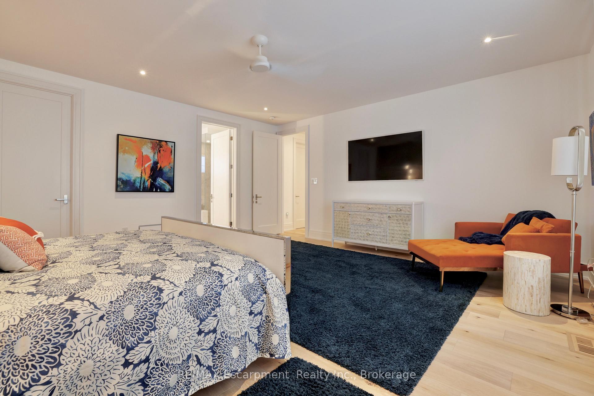 Photo 41 of Unit 4, 2134 New Street, Burlington, Brant — HOMEH