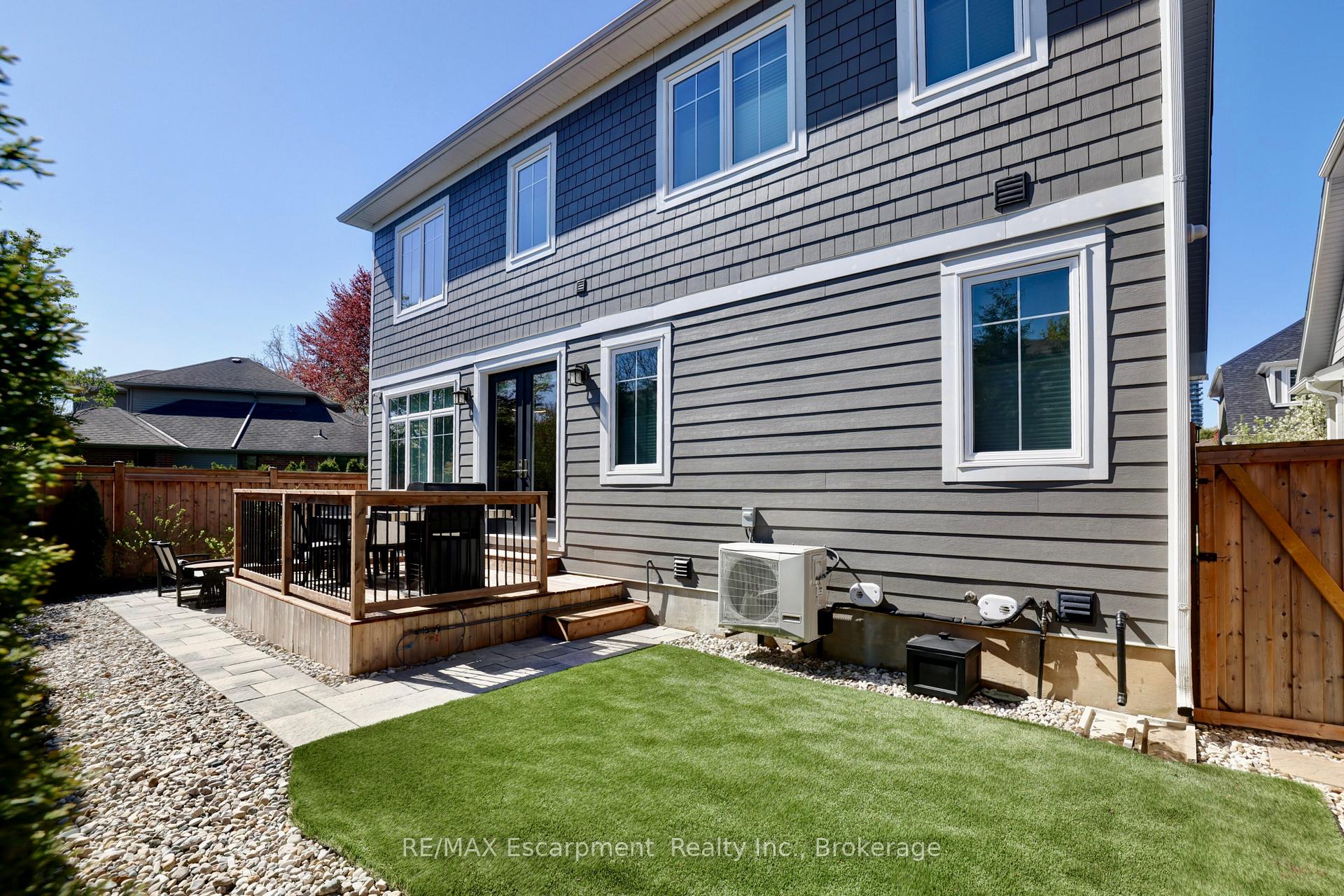 Photo 31 of Unit 4, 2134 New Street, Burlington, Brant — HOMEH