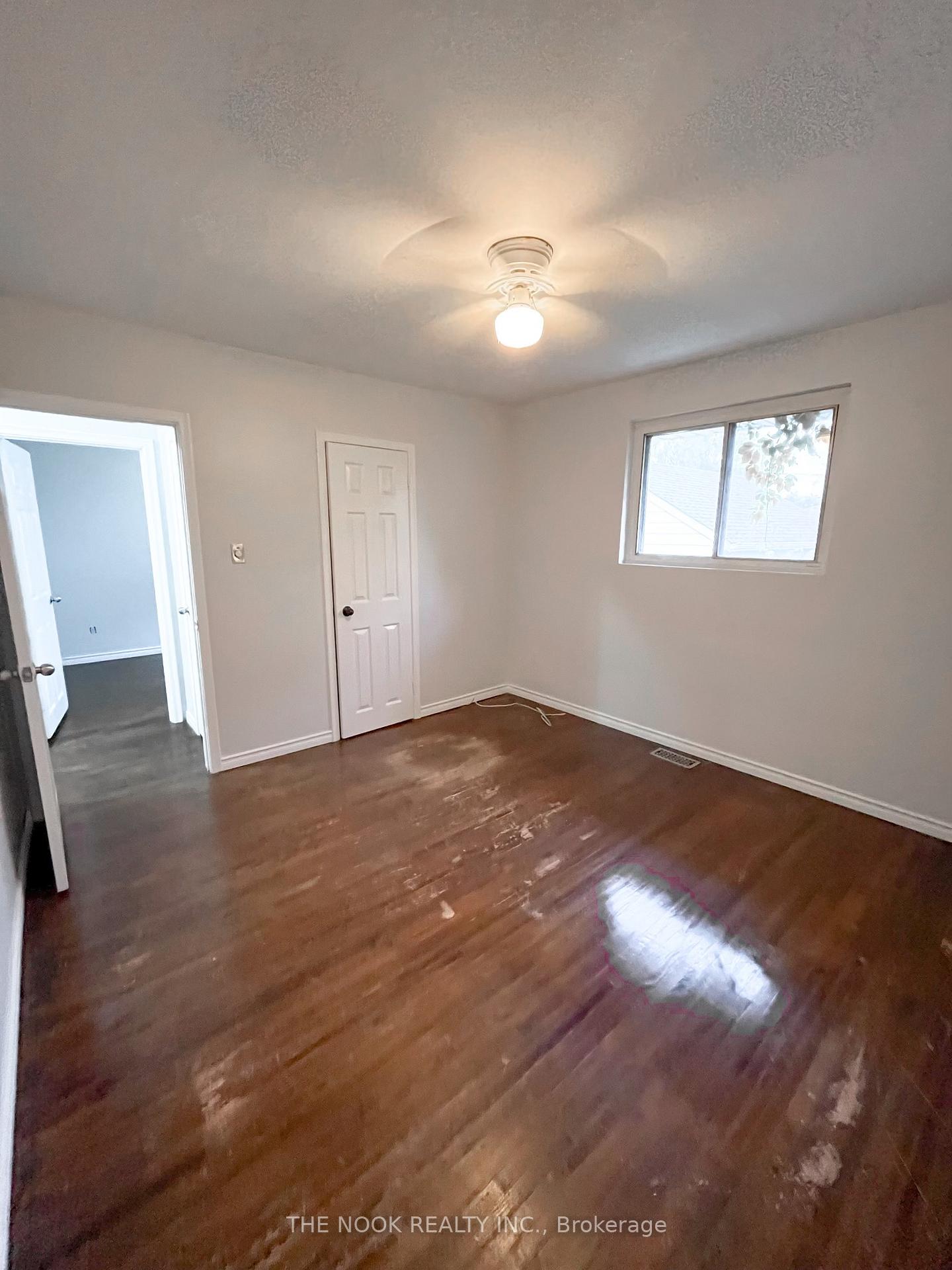 Photo 2 of 372 Wolfe Street, Oshawa, Lakeview — HOMEH