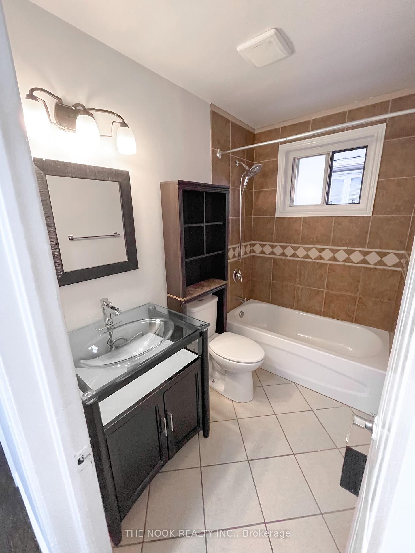 Photo 8 of 372 Wolfe Street, Oshawa, Lakeview — HOMEH