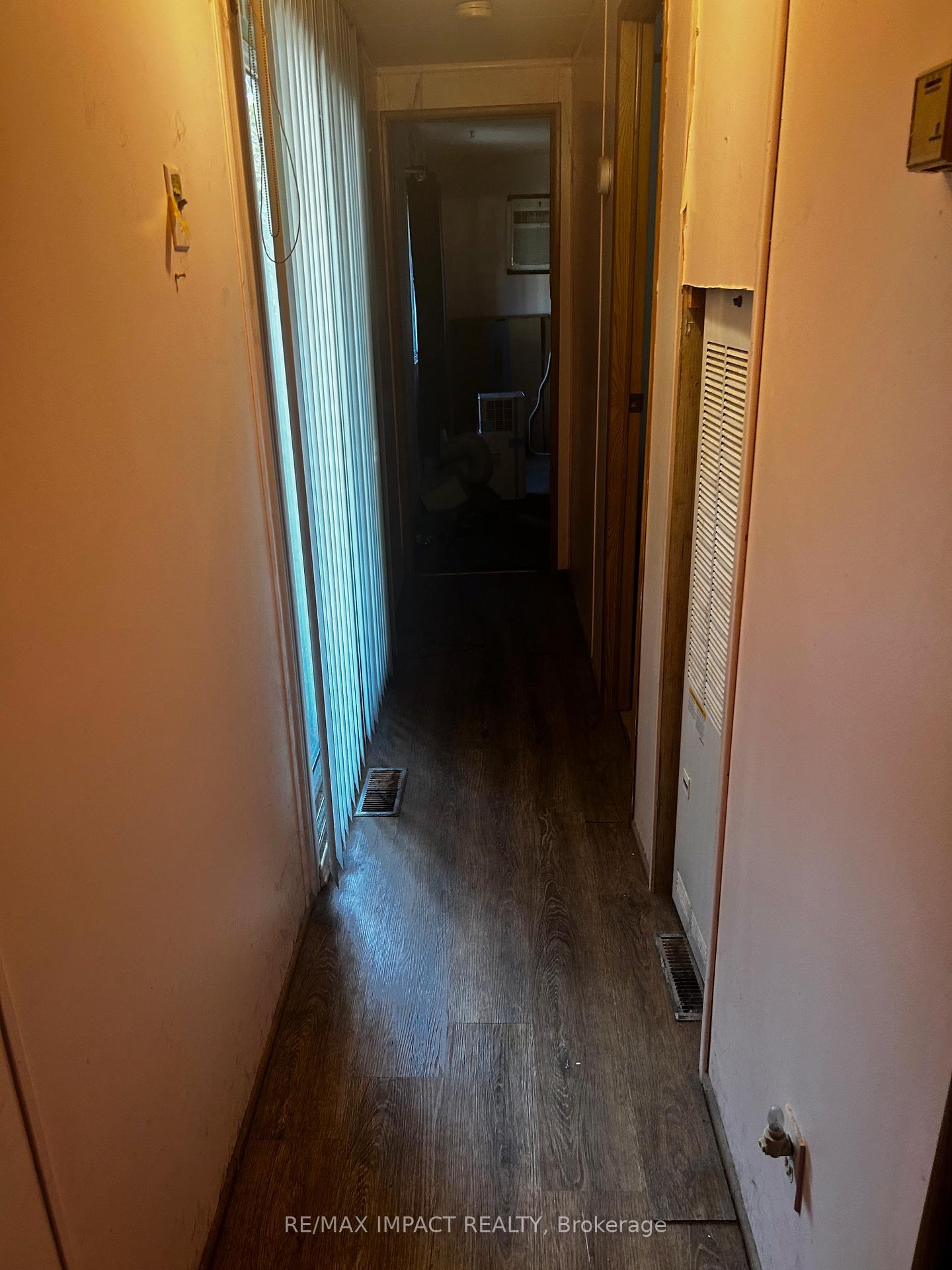 Photo 8 of Unit 23, 300 King Street E, Clarington, Bowmanville — HOMEH