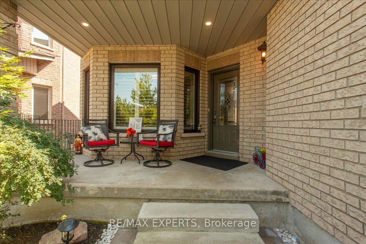 Photo 2 of 78 Joseph Crescent, Barrie, Painswick South — HOMEH