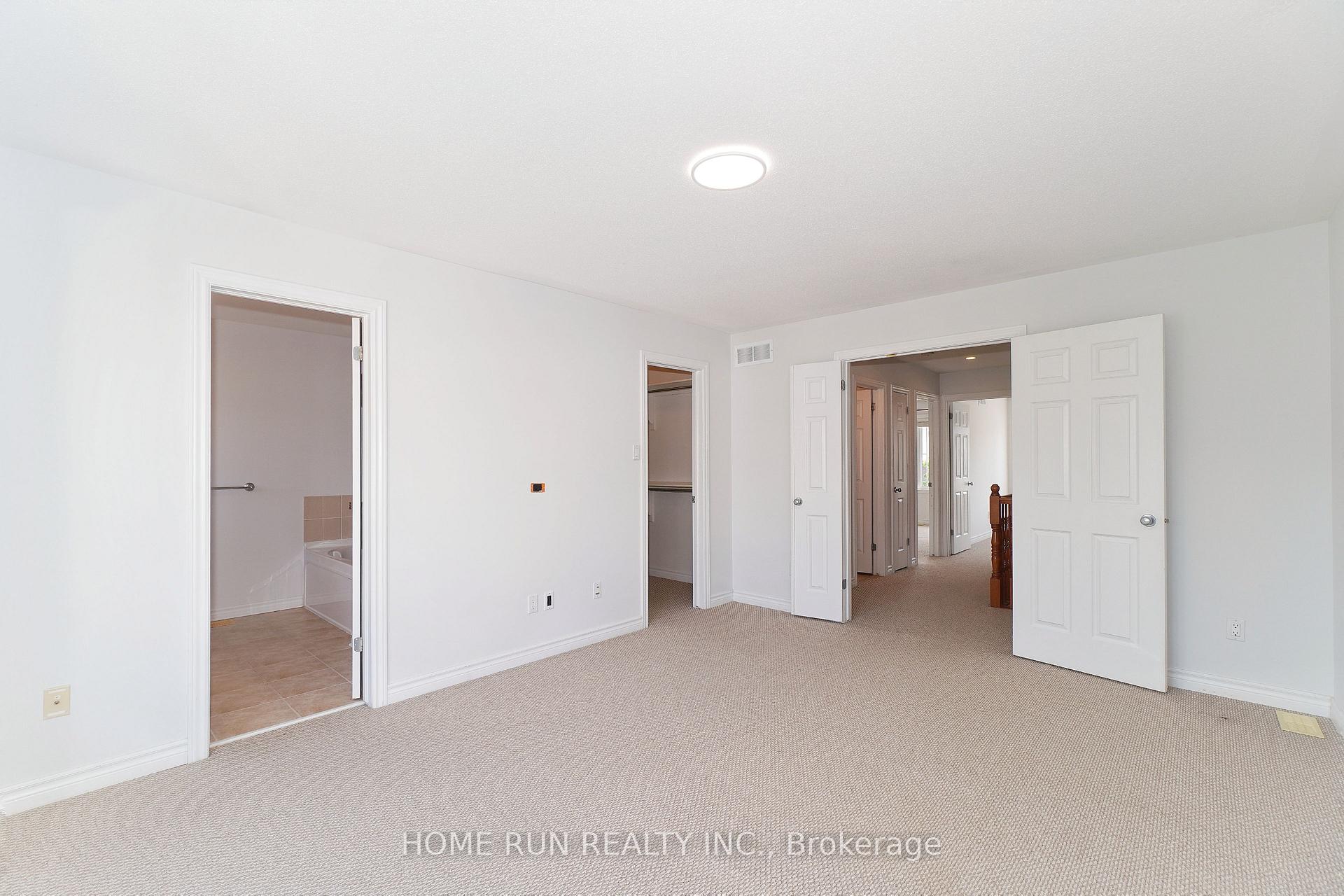 Photo 22 of 118 Tapestry Drive, Ottawa, Barrhaven - Strandherd — HOMEH