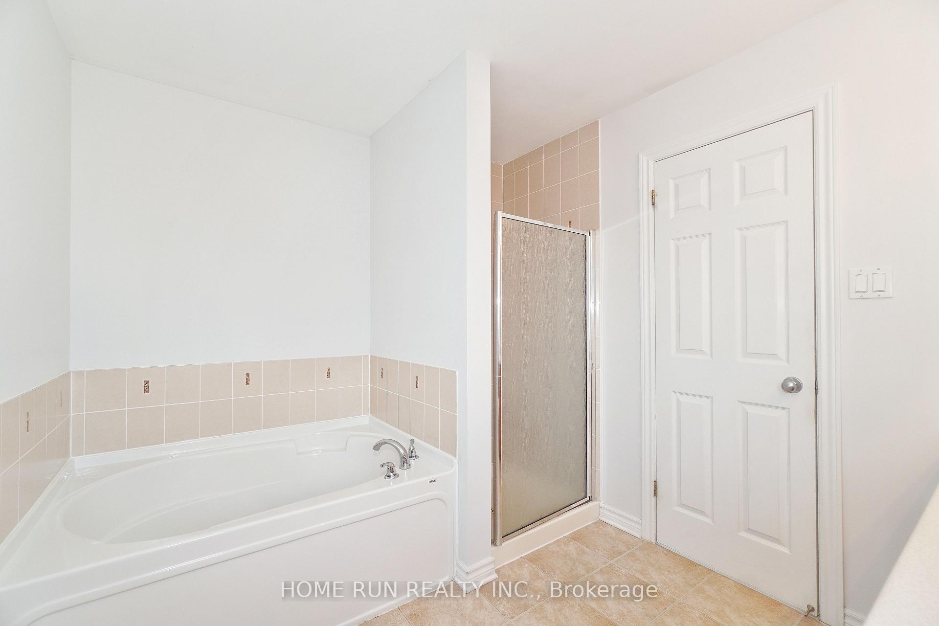 Photo 25 of 118 Tapestry Drive, Ottawa, Barrhaven - Strandherd — HOMEH