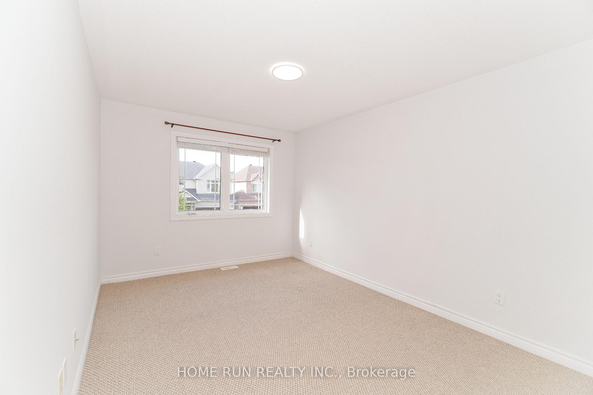Photo 26 of 118 Tapestry Drive, Ottawa, Barrhaven - Strandherd — HOMEH