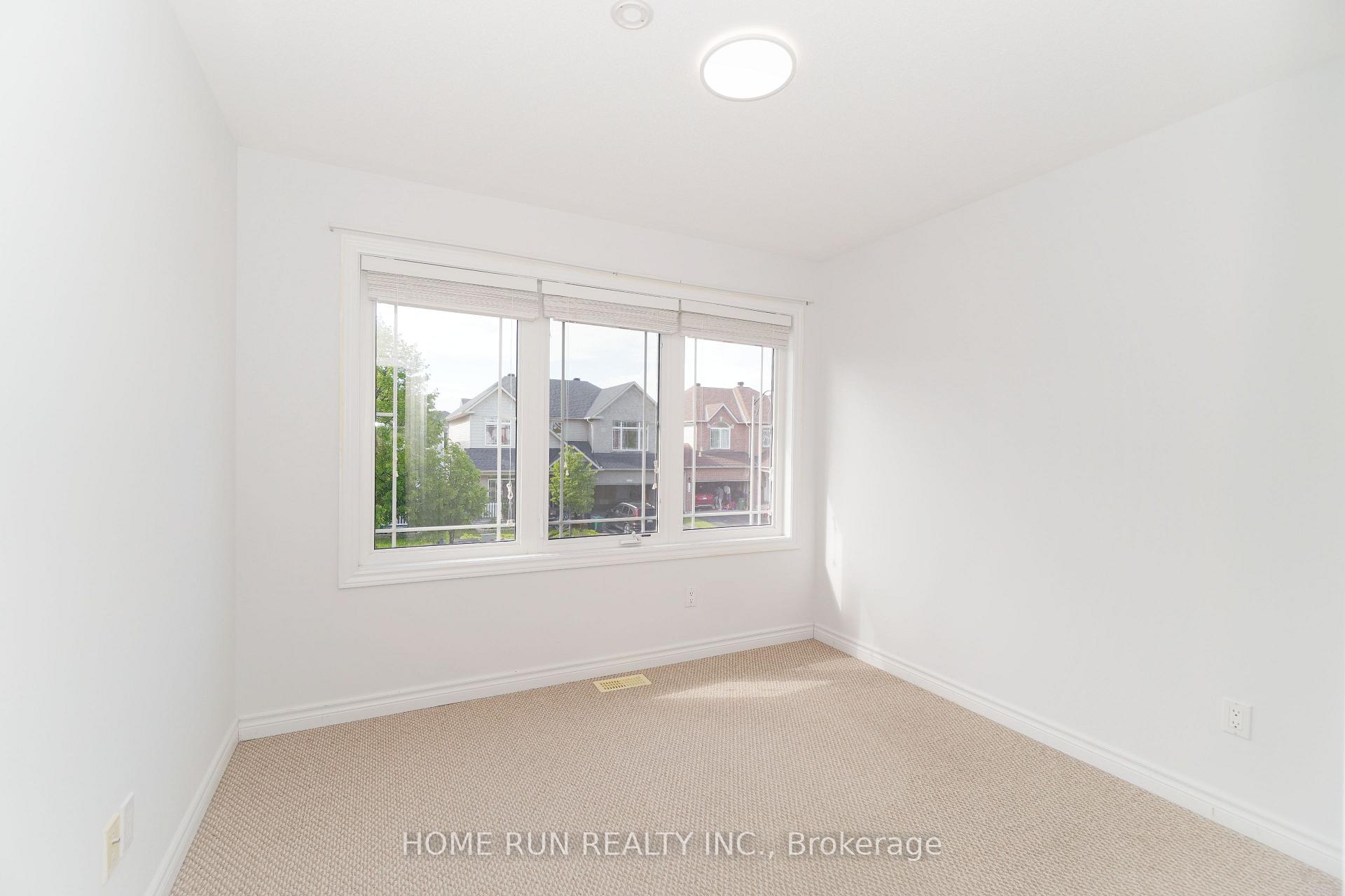 Photo 27 of 118 Tapestry Drive, Ottawa, Barrhaven - Strandherd — HOMEH