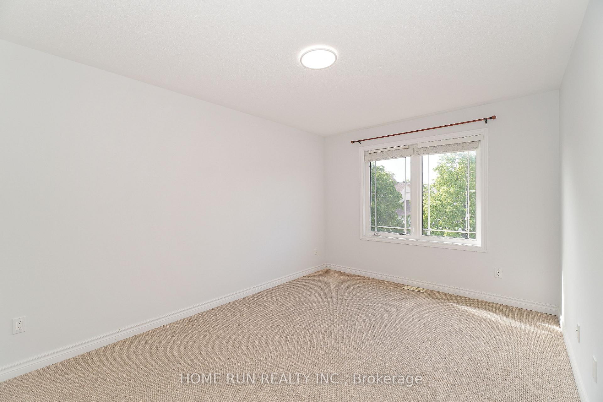 Photo 28 of 118 Tapestry Drive, Ottawa, Barrhaven - Strandherd — HOMEH