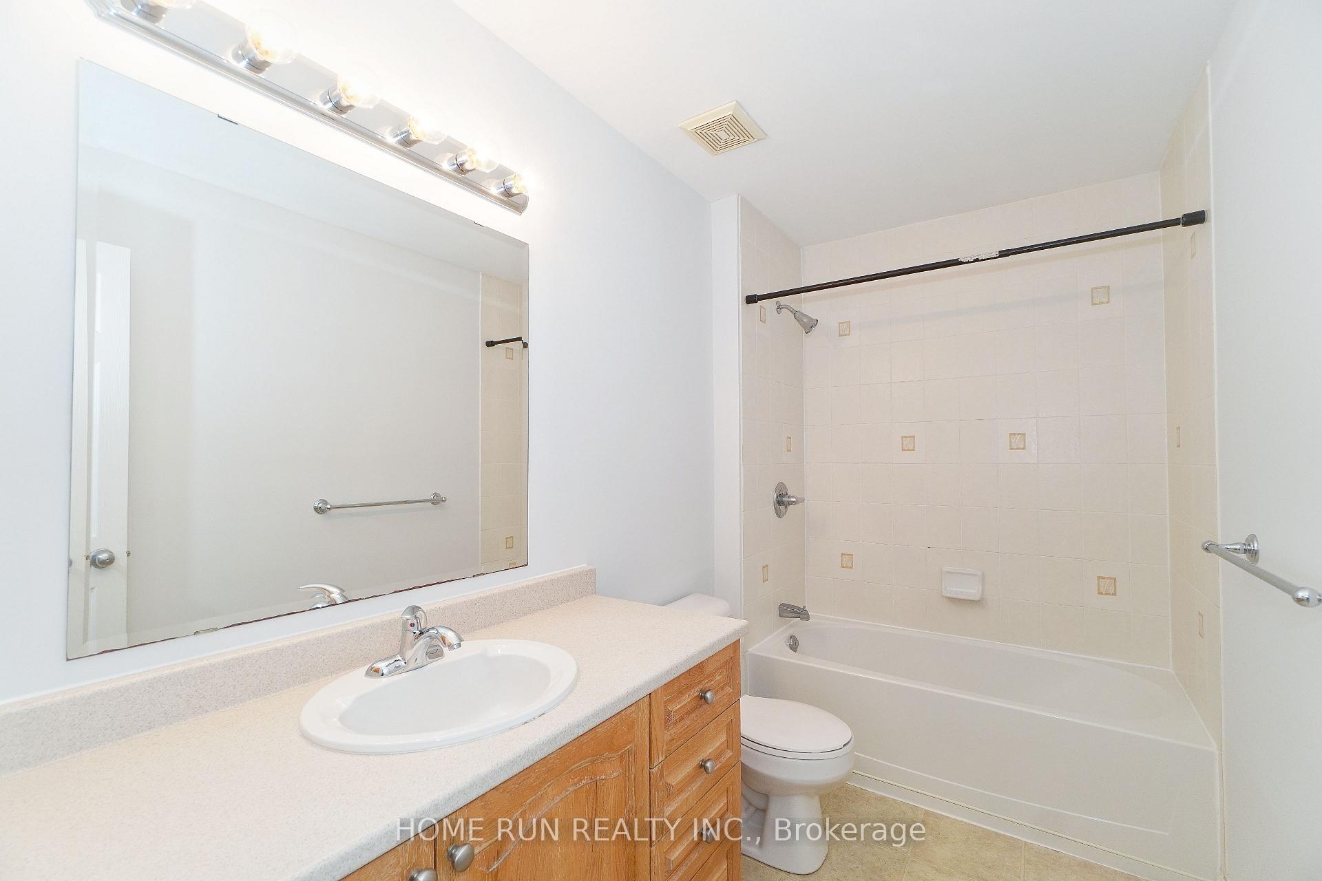 Photo 29 of 118 Tapestry Drive, Ottawa, Barrhaven - Strandherd — HOMEH