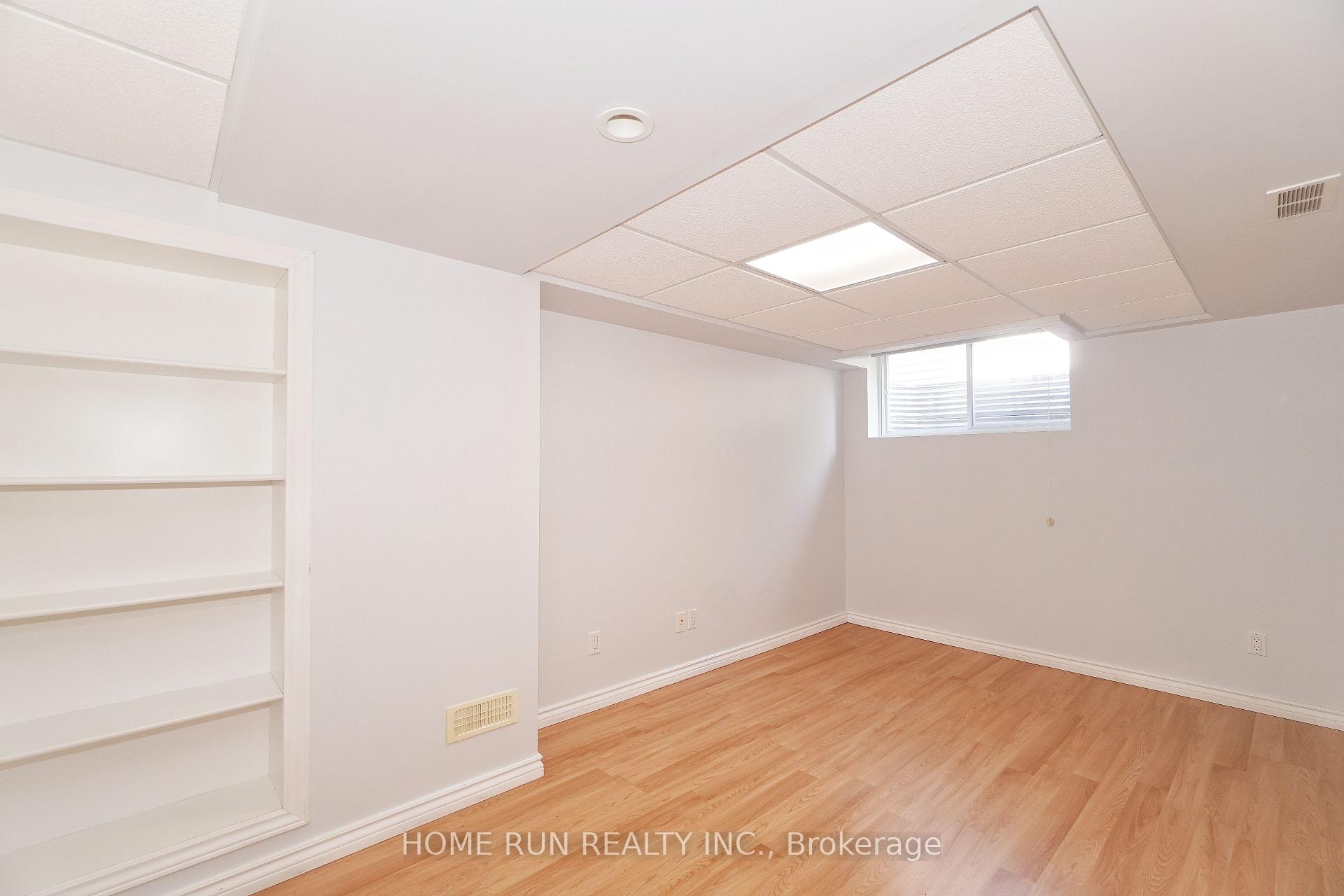 Photo 35 of 118 Tapestry Drive, Ottawa, Barrhaven - Strandherd — HOMEH