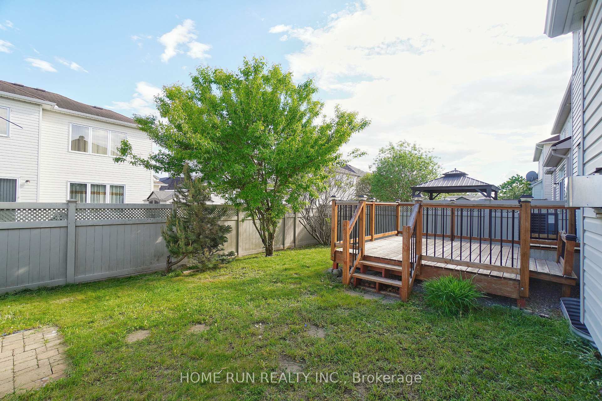 Photo 39 of 118 Tapestry Drive, Ottawa, Barrhaven - Strandherd — HOMEH