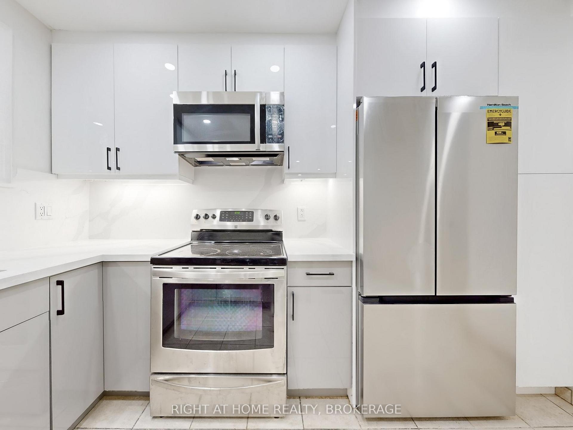Photo 13 of Unit 3, 2060 Prospect Street, Burlington, Brant — HOMEH