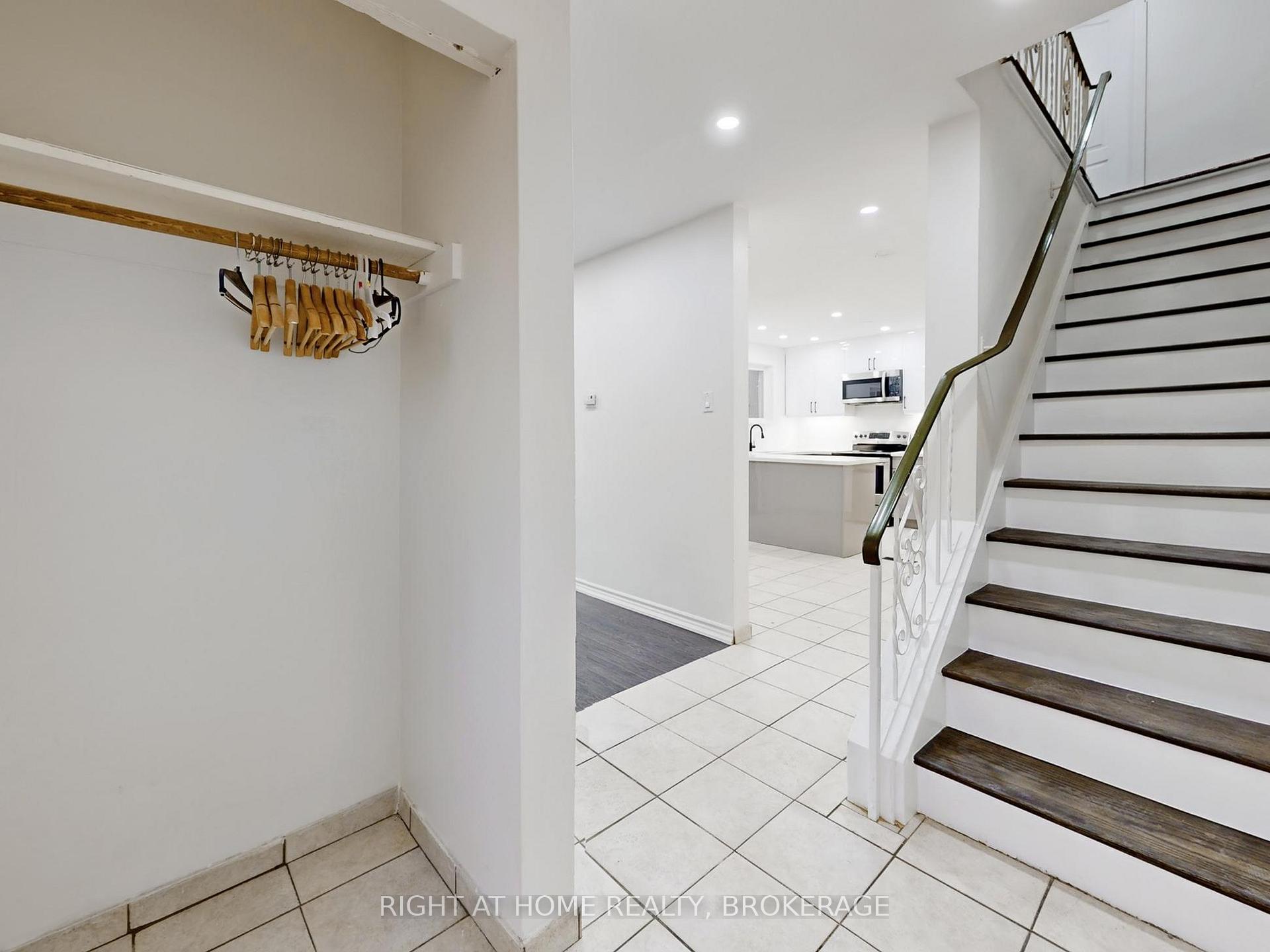 Photo 17 of Unit 3, 2060 Prospect Street, Burlington, Brant — HOMEH