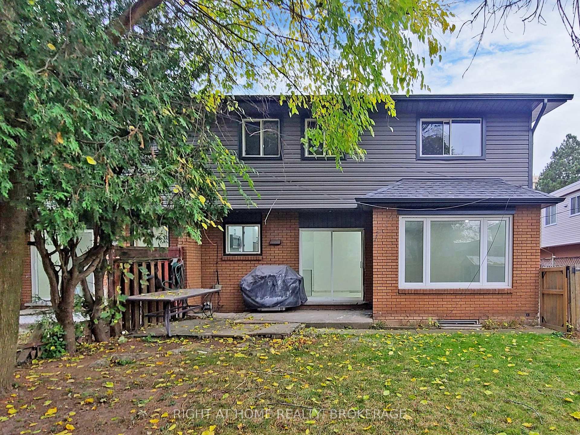 Photo 30 of Unit 3, 2060 Prospect Street, Burlington, Brant — HOMEH