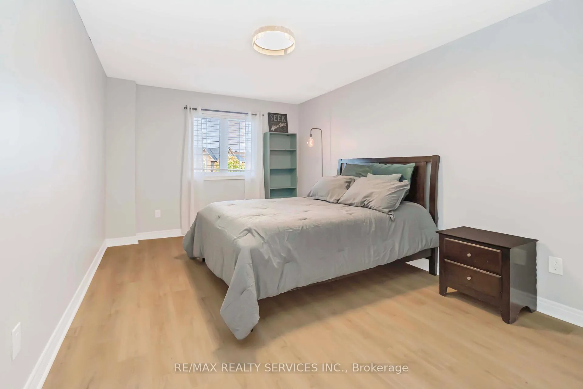 Photo 21 of 46 Oakmeadow Drive, Brampton, Fletcher's Meadow — HOMEH