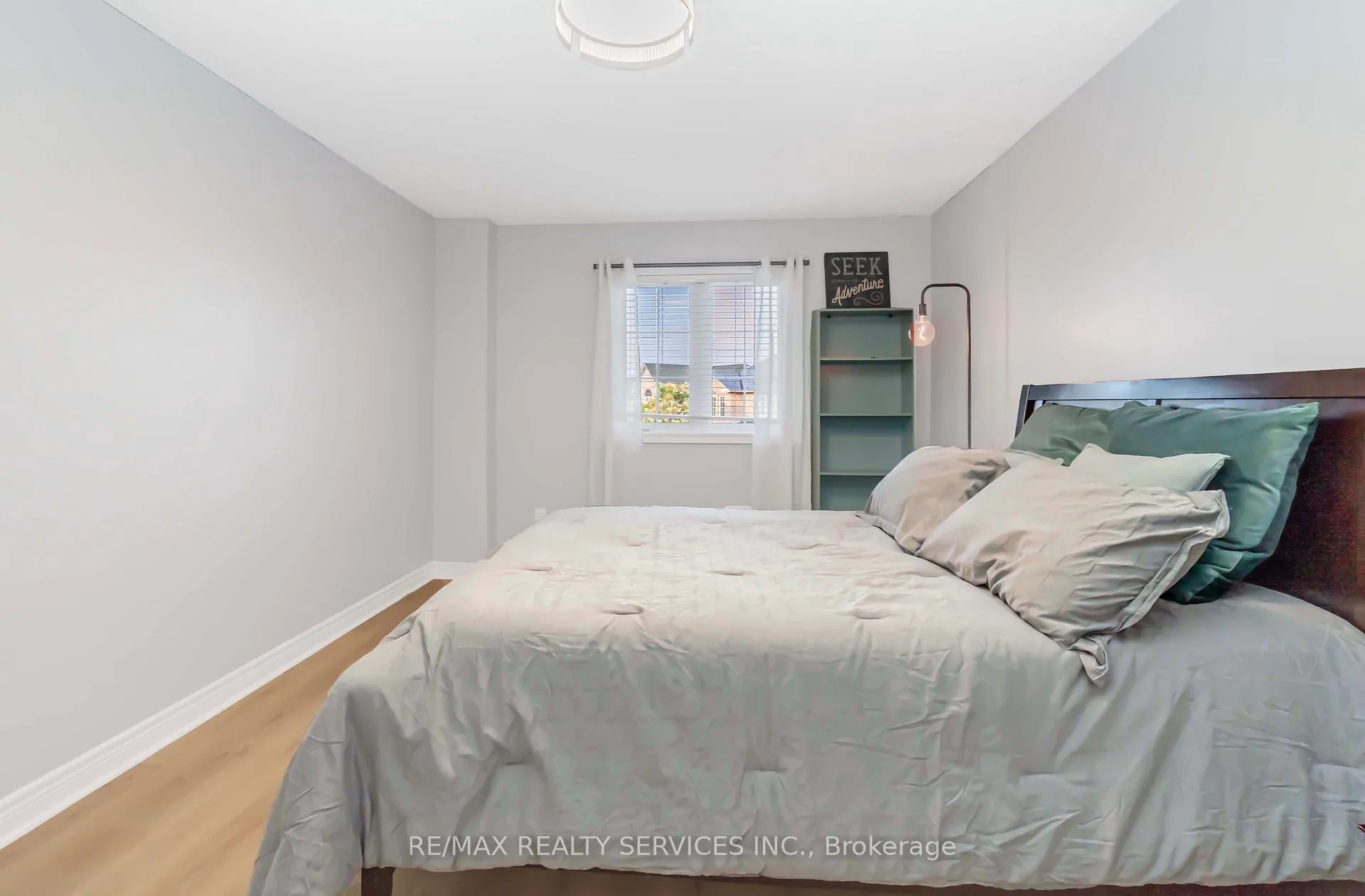 Photo 22 of 46 Oakmeadow Drive, Brampton, Fletcher's Meadow — HOMEH