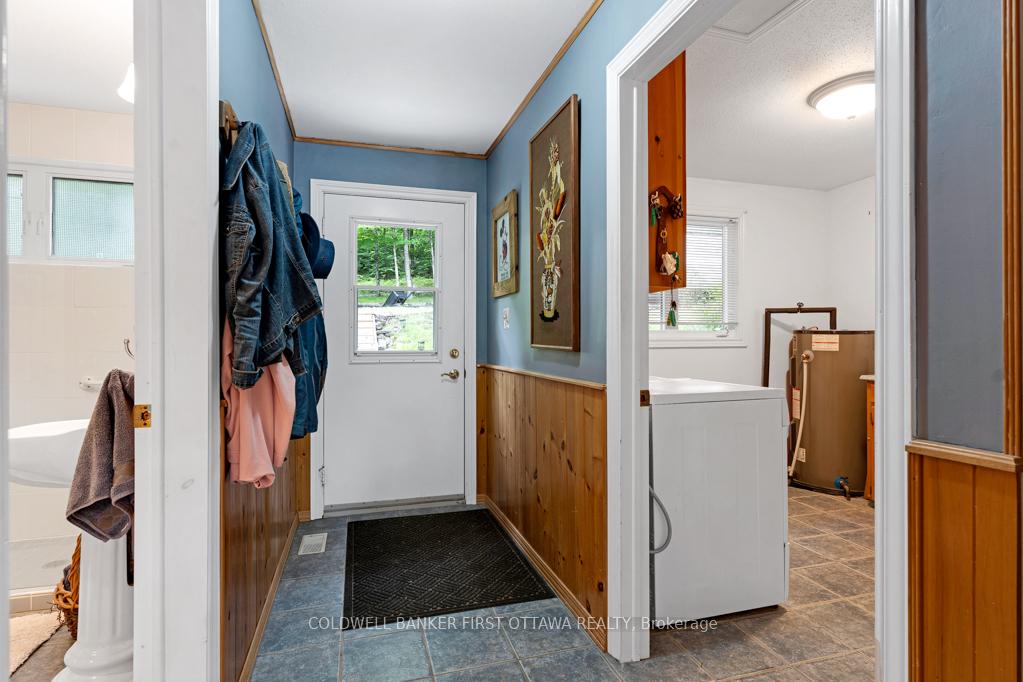 Photo 7 of 1215 Krings Lane, Frontenac, Frontenac North — HOMEH