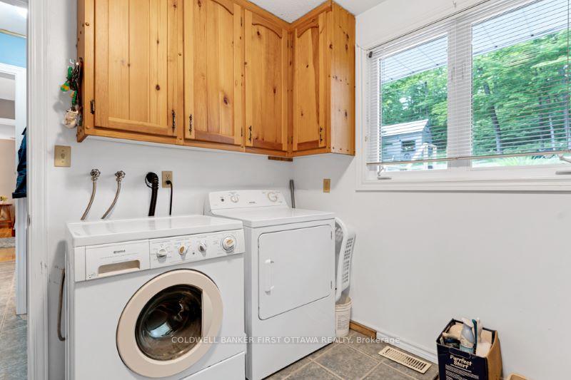 Photo 23 of 1215 Krings Lane, Frontenac, Frontenac North — HOMEH