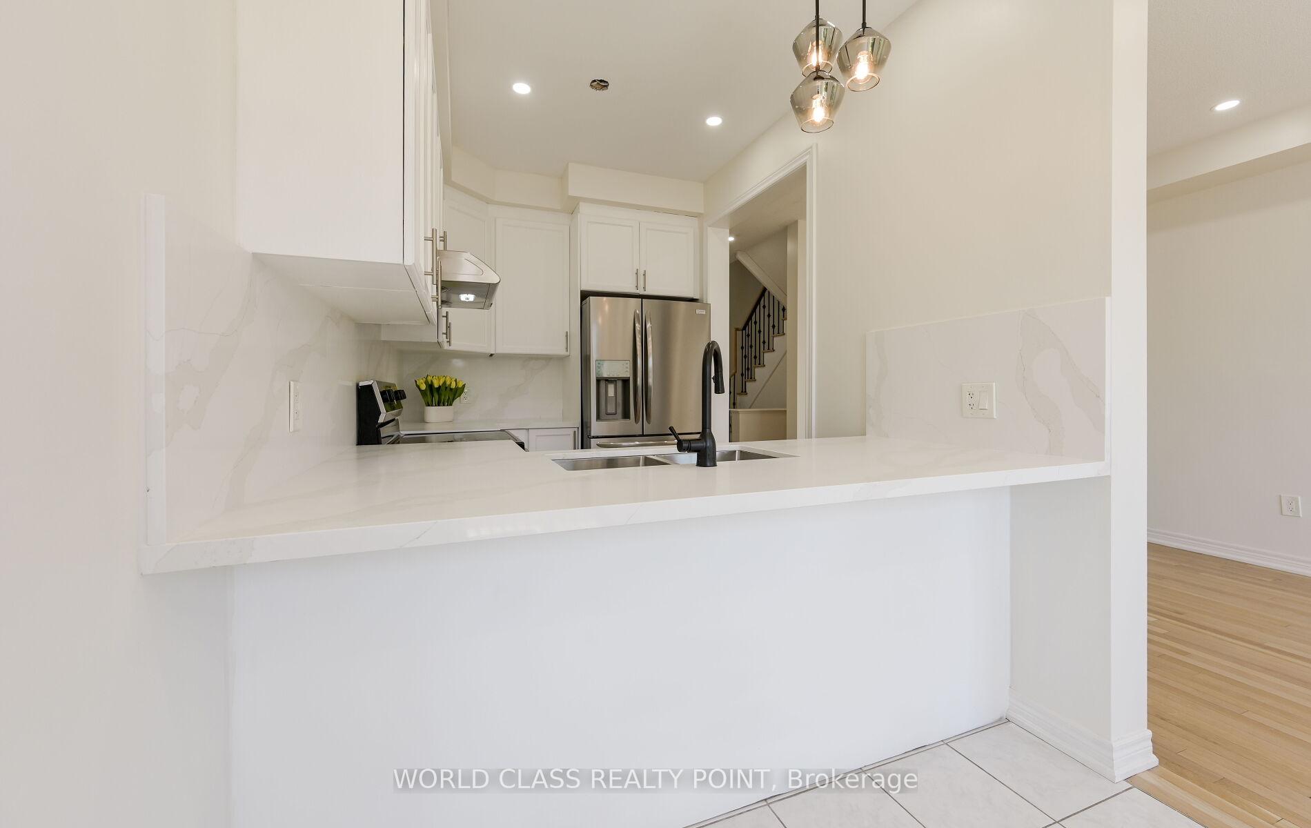 Photo 4 of 6 Davenfield Circle, Brampton, Bram East — HOMEH