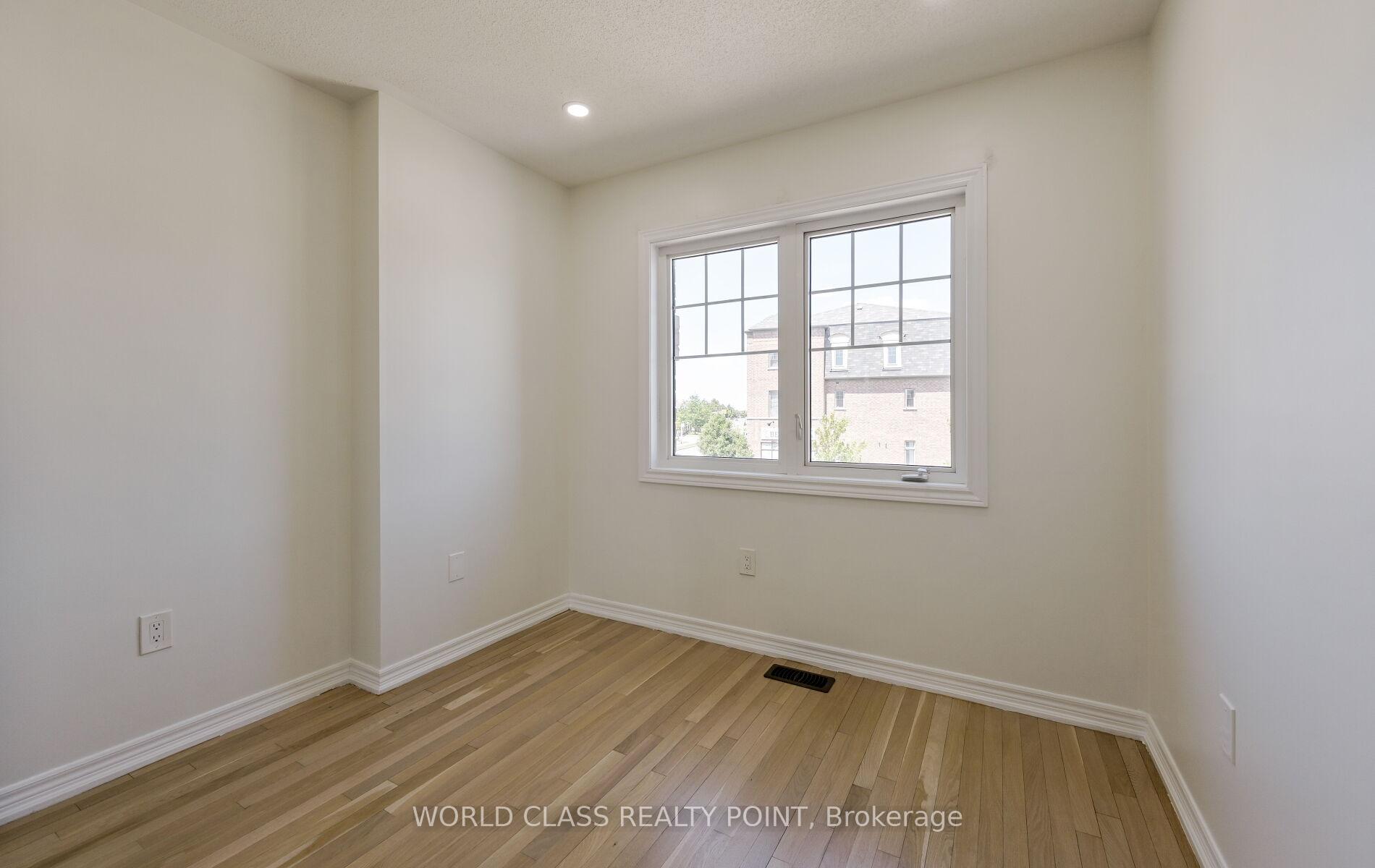 Photo 32 of 6 Davenfield Circle, Brampton, Bram East — HOMEH