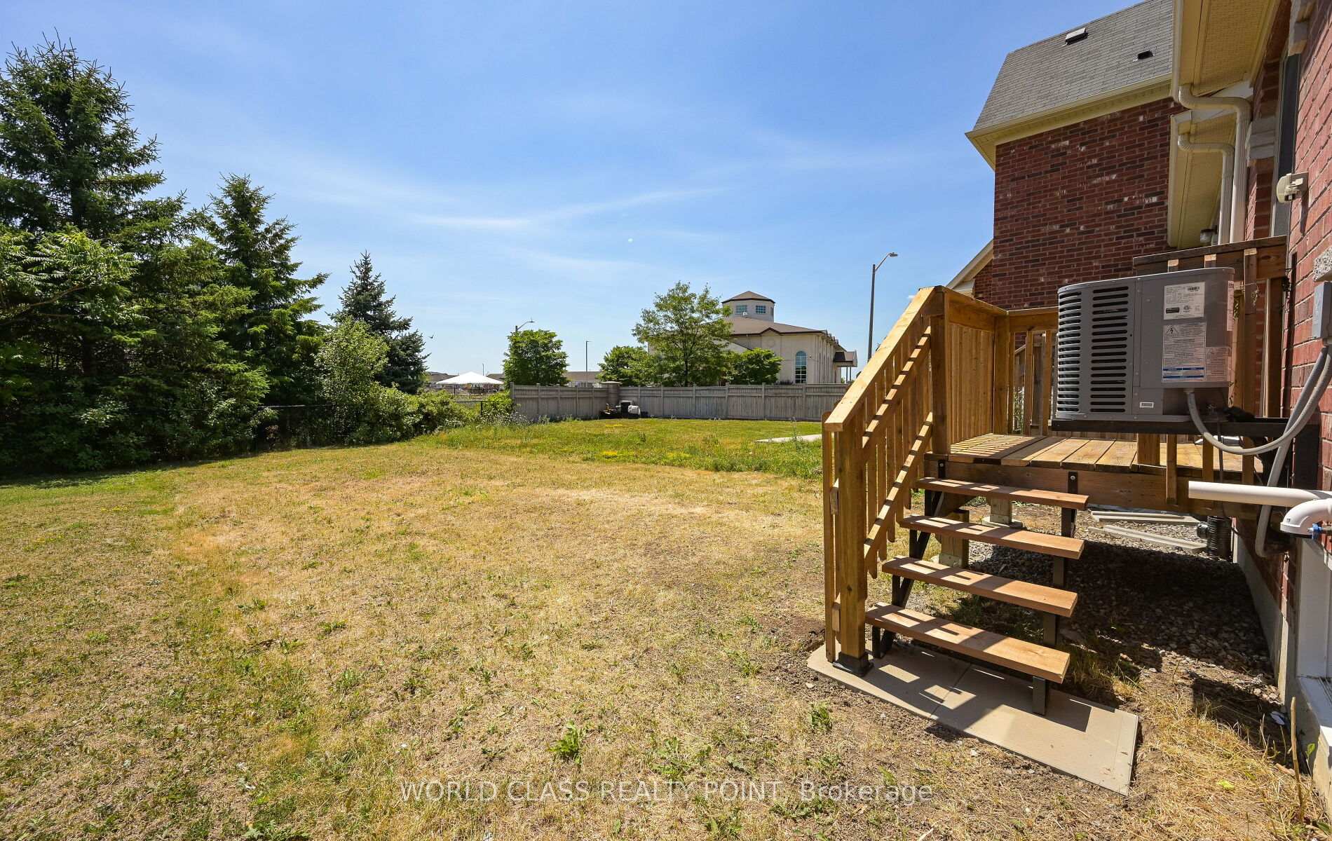 Photo 37 of 6 Davenfield Circle, Brampton, Bram East — HOMEH