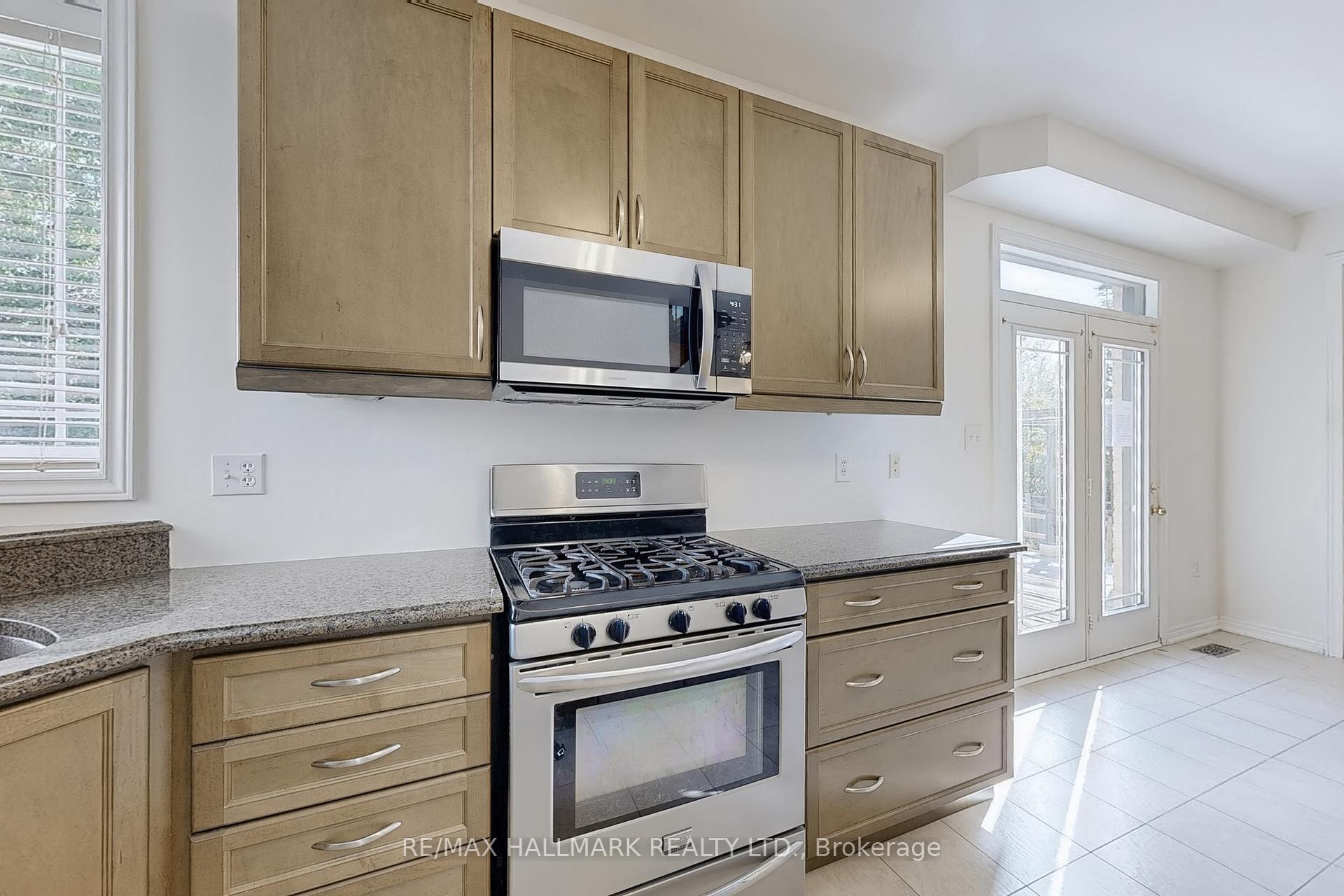 Photo 13 of 41 Mackenzie Court, Georgina, Keswick North — HOMEH