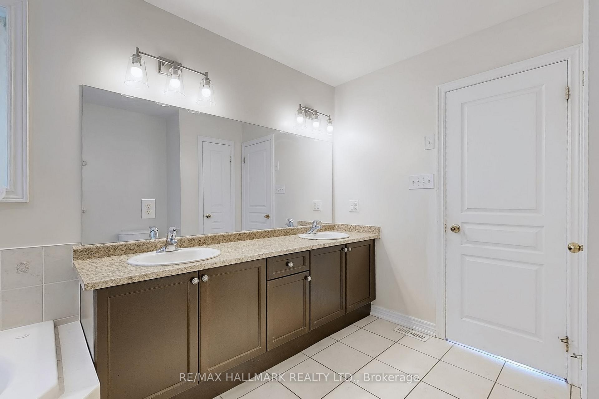 Photo 26 of 41 Mackenzie Court, Georgina, Keswick North — HOMEH