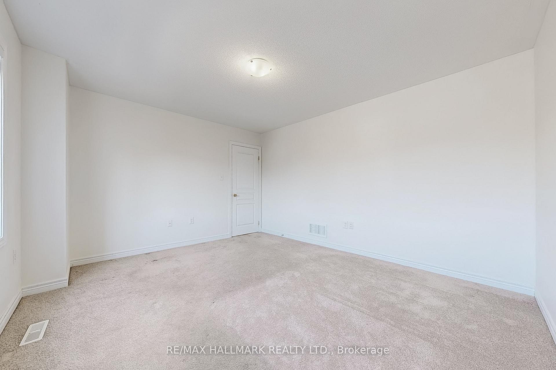 Photo 29 of 41 Mackenzie Court, Georgina, Keswick North — HOMEH