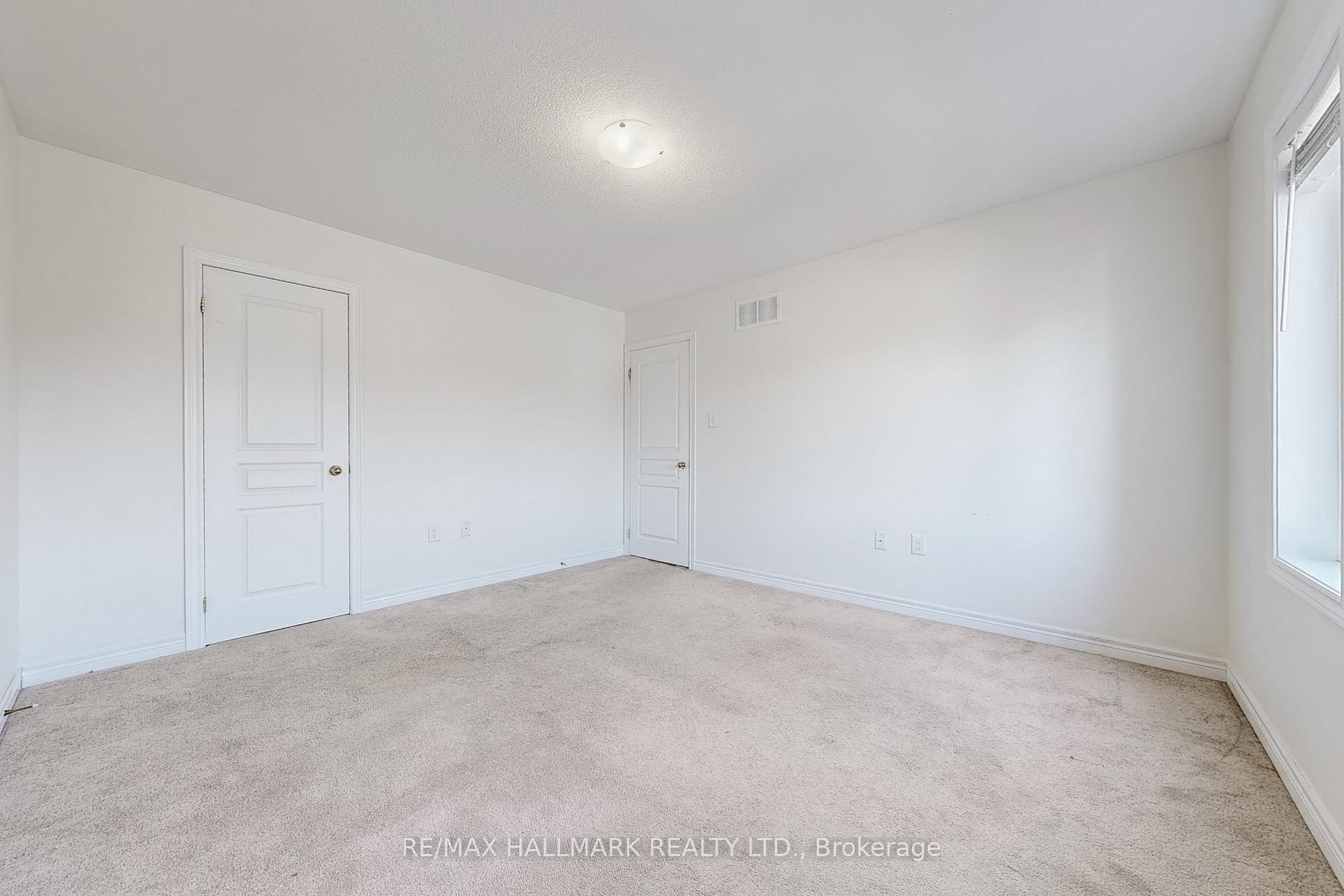 Photo 32 of 41 Mackenzie Court, Georgina, Keswick North — HOMEH