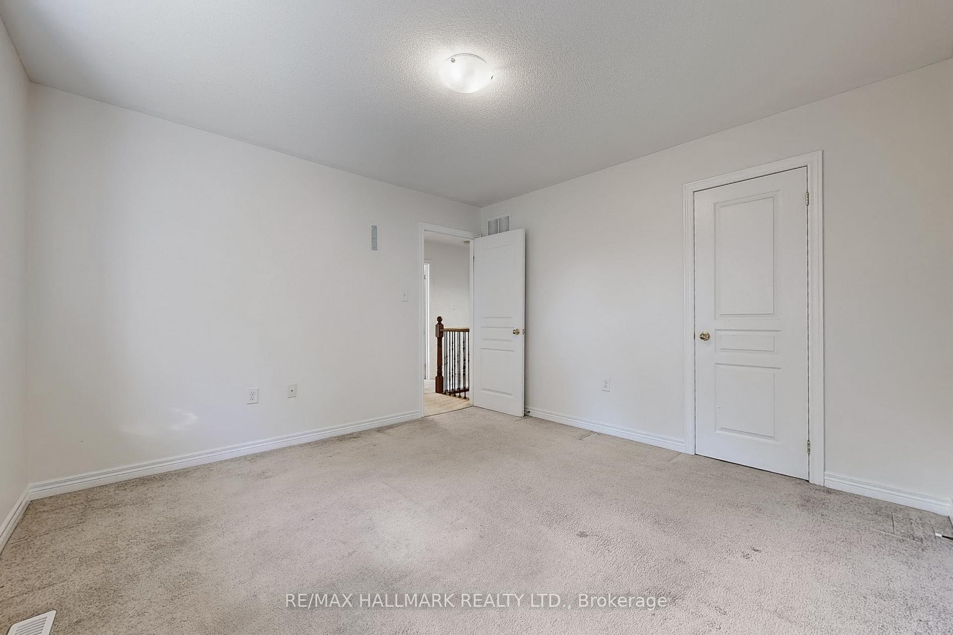 Photo 35 of 41 Mackenzie Court, Georgina, Keswick North — HOMEH