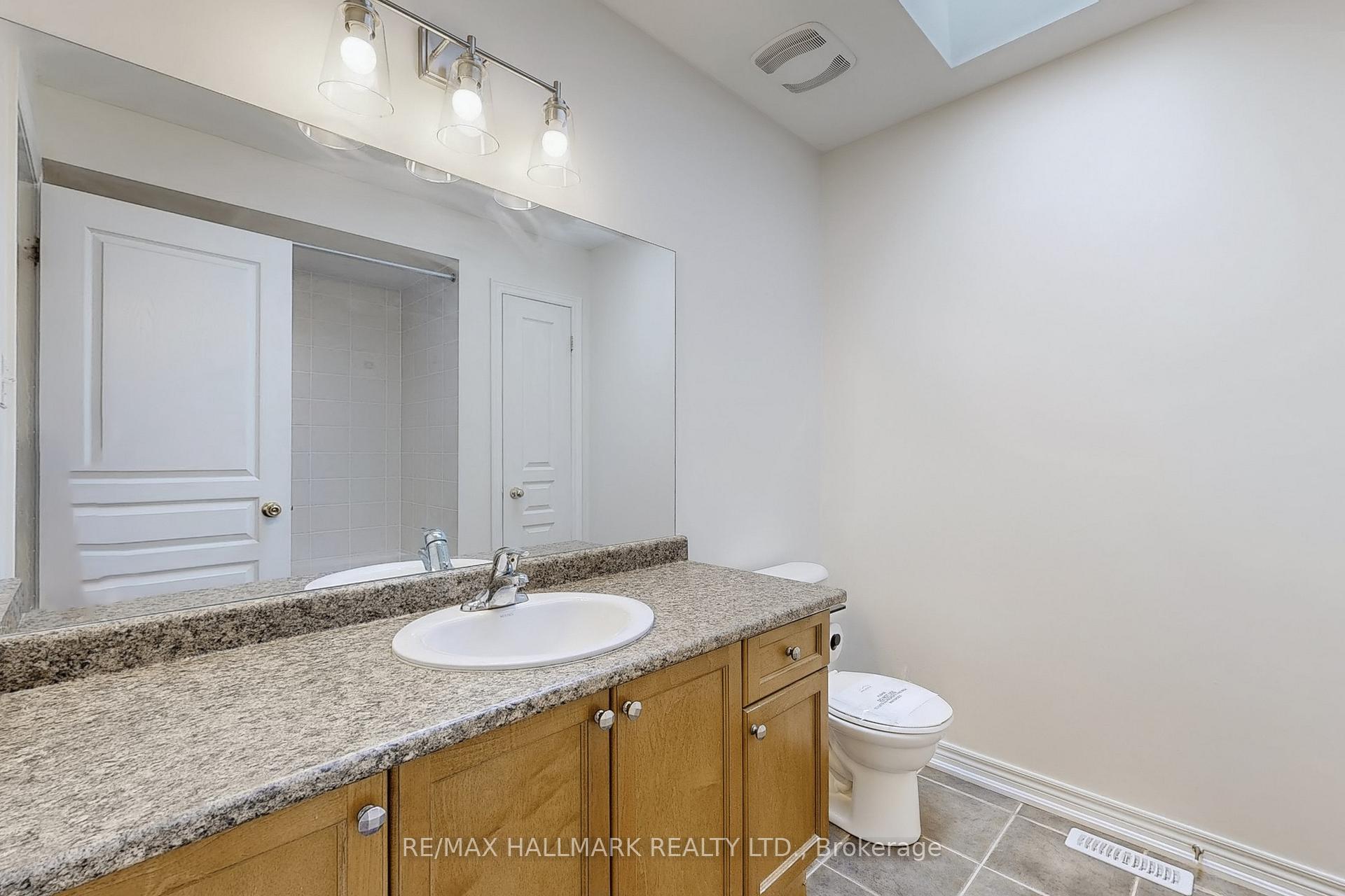 Photo 36 of 41 Mackenzie Court, Georgina, Keswick North — HOMEH