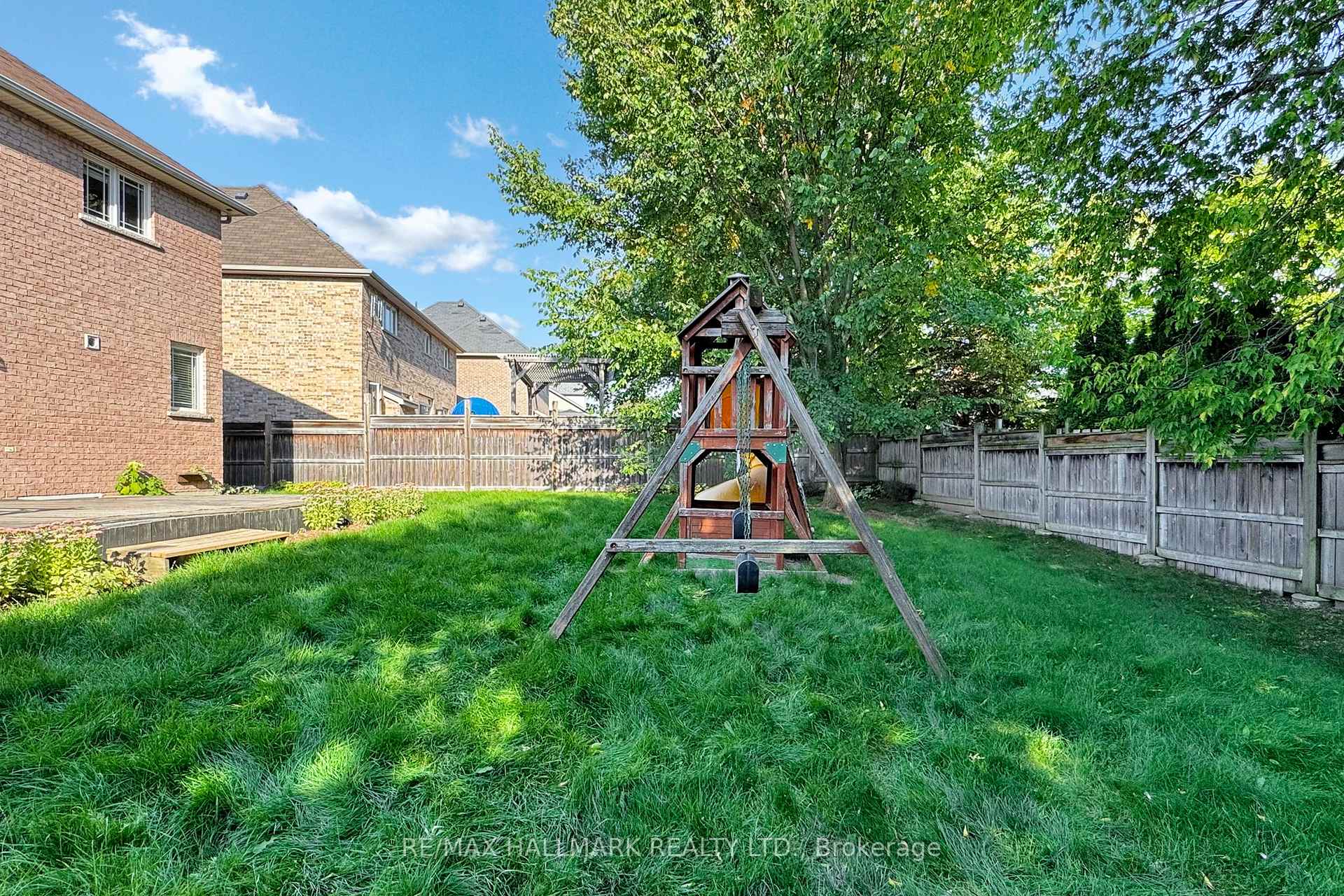 Photo 43 of 41 Mackenzie Court, Georgina, Keswick North — HOMEH