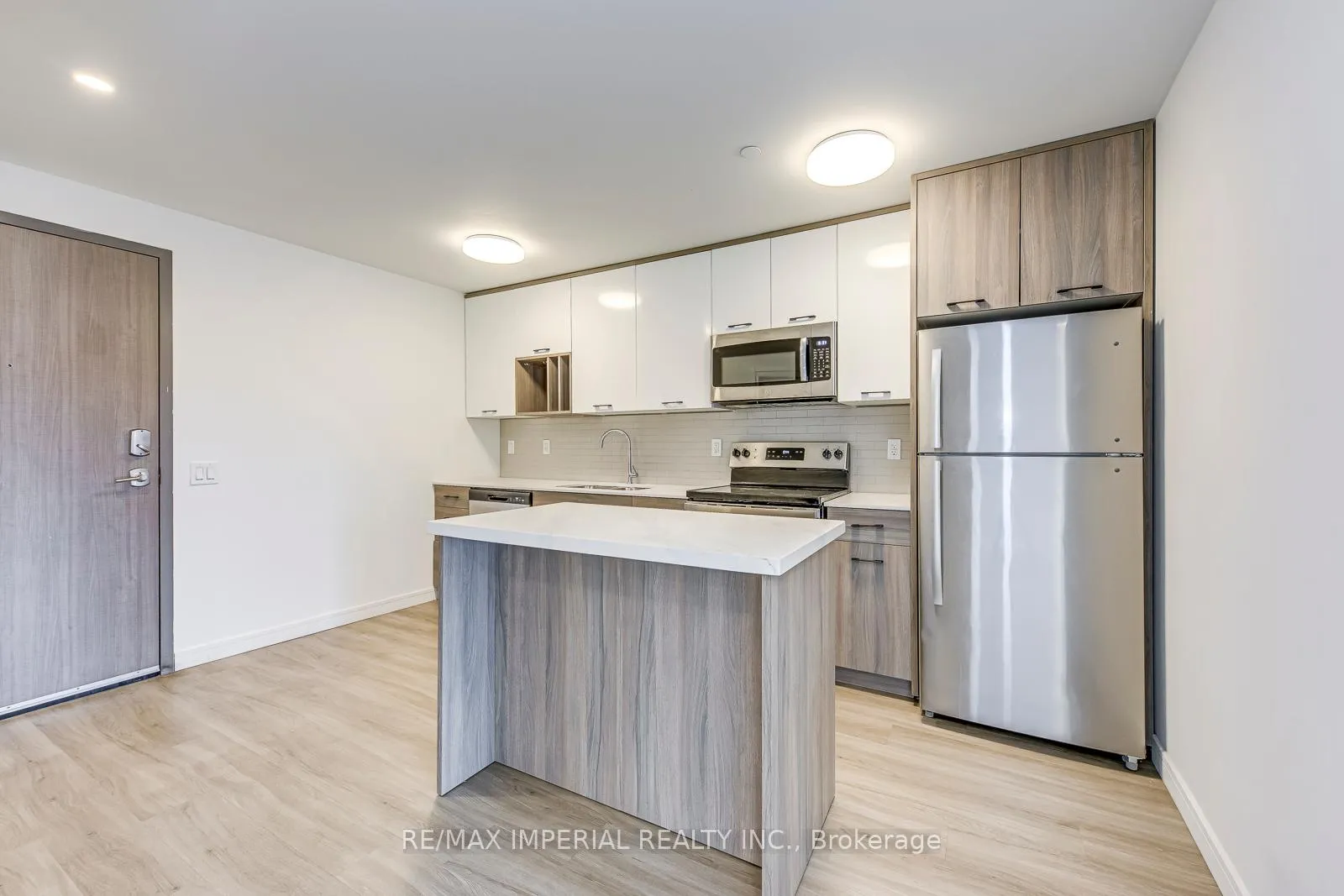 Photo 10 of Unit 1803, 49 Walnut Street S, Hamilton, Corktown — HOMEH