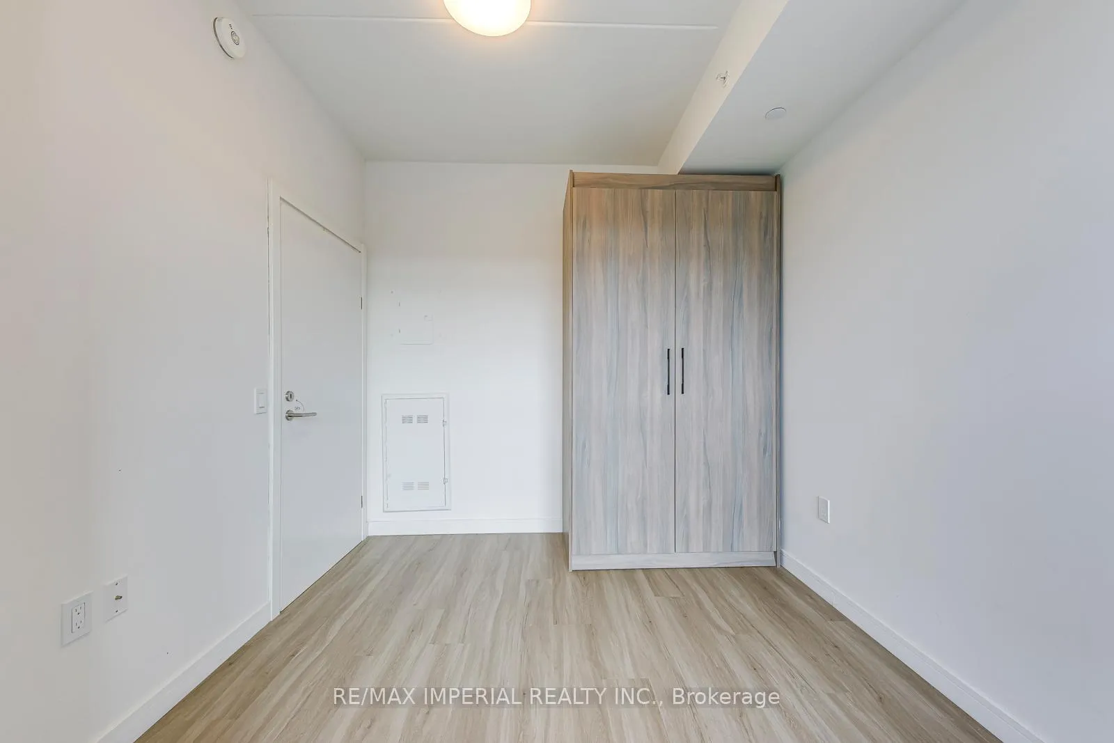 Photo 23 of Unit 1803, 49 Walnut Street S, Hamilton, Corktown — HOMEH