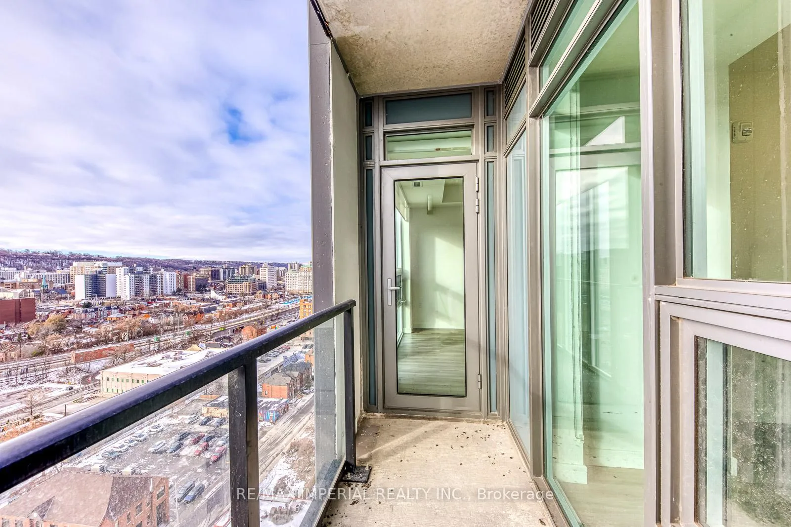 Photo 27 of Unit 1803, 49 Walnut Street S, Hamilton, Corktown — HOMEH