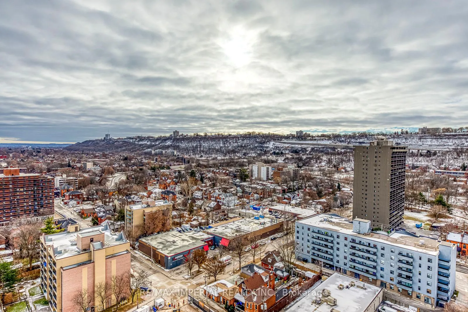 Photo 28 of Unit 1803, 49 Walnut Street S, Hamilton, Corktown — HOMEH