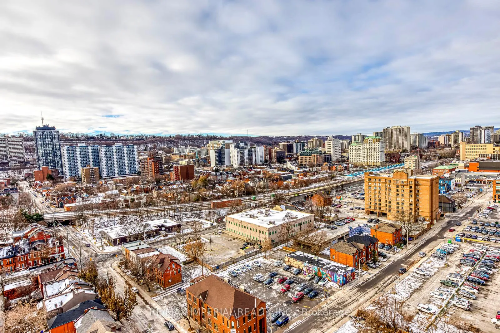 Photo 29 of Unit 1803, 49 Walnut Street S, Hamilton, Corktown — HOMEH