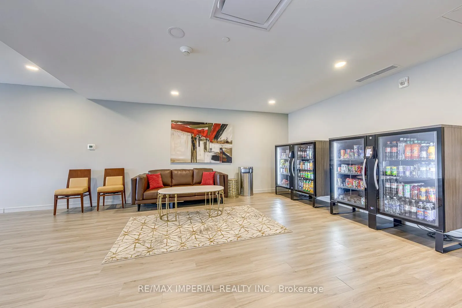 Photo 31 of Unit 1803, 49 Walnut Street S, Hamilton, Corktown — HOMEH