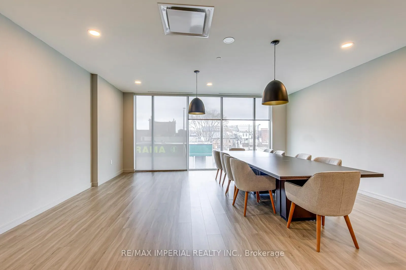 Photo 33 of Unit 1803, 49 Walnut Street S, Hamilton, Corktown — HOMEH