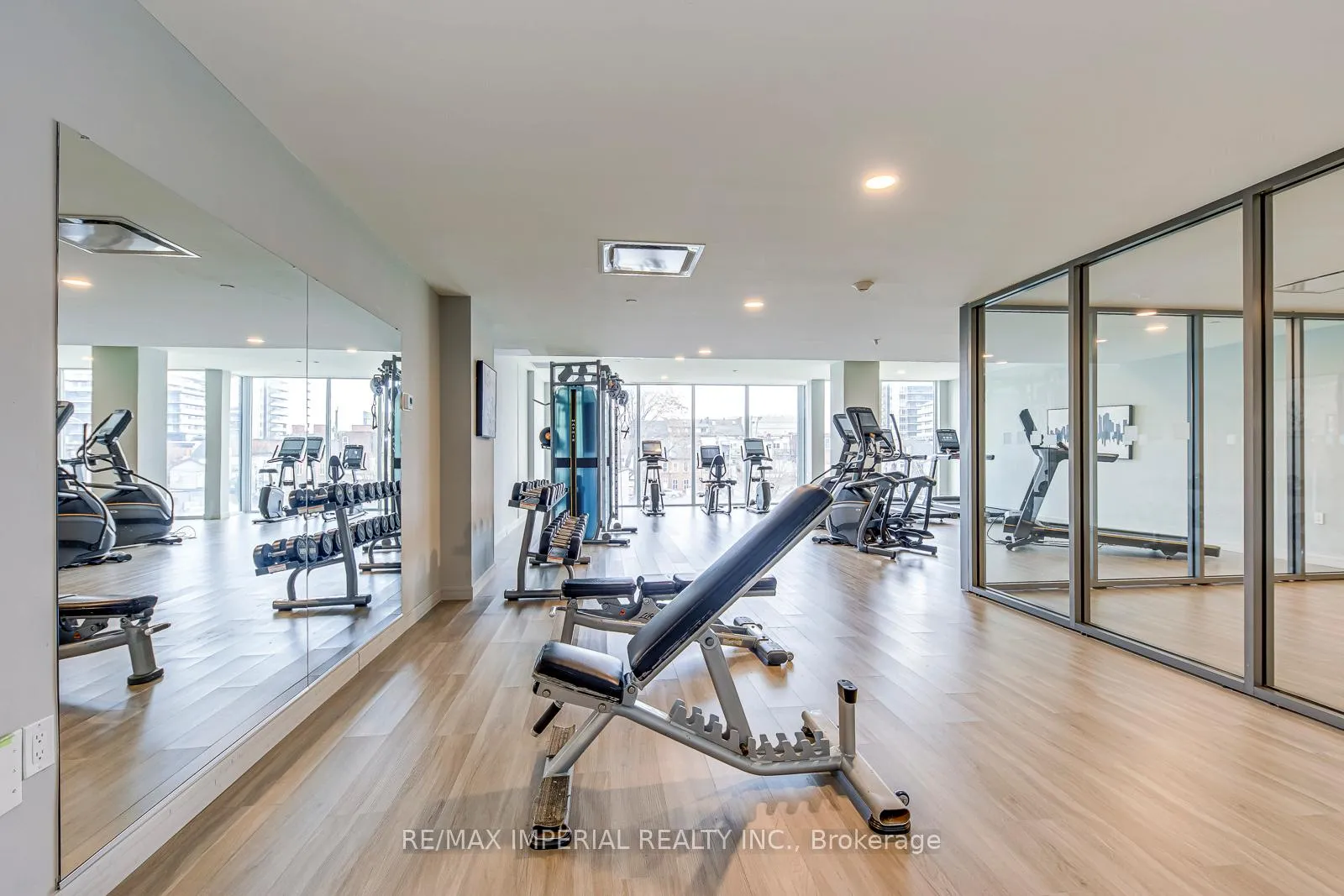 Photo 43 of Unit 1803, 49 Walnut Street S, Hamilton, Corktown — HOMEH