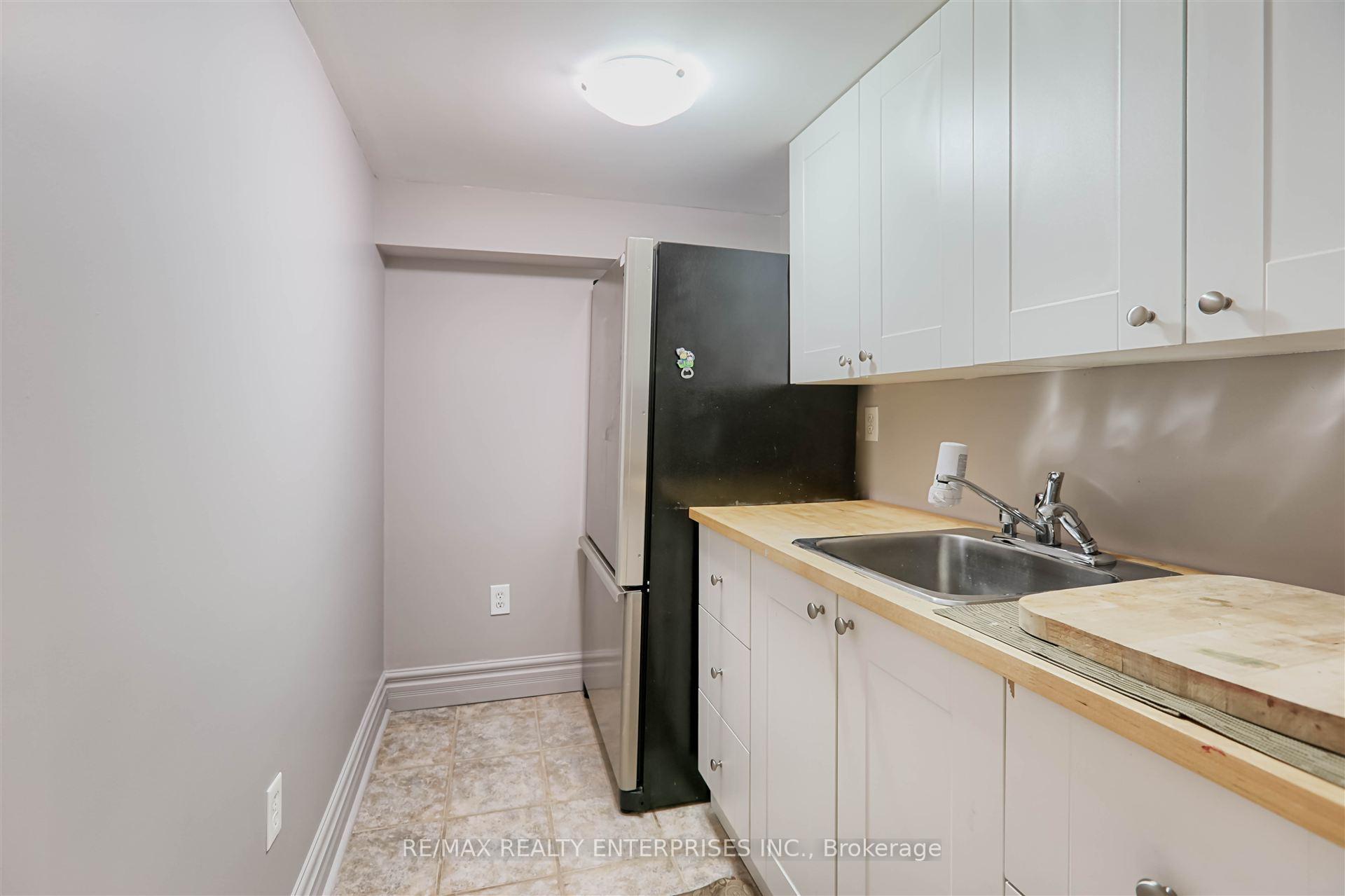Photo 20 of 53 Gray Park Drive, Caledon, Bolton West — HOMEH