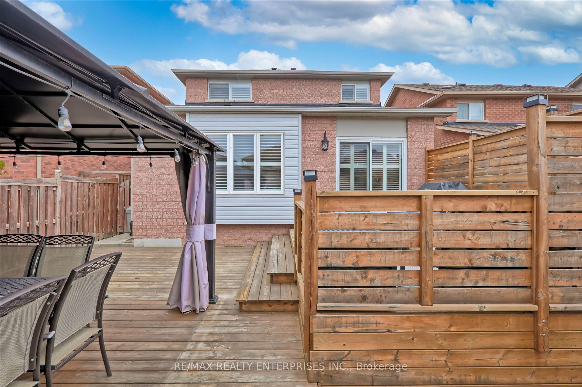 Photo 25 of 53 Gray Park Drive, Caledon, Bolton West — HOMEH