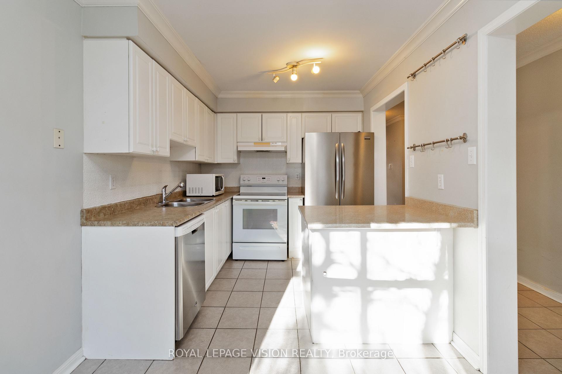 Photo 7 of 5141 Brada Crescent, Burlington, Orchard — HOMEH